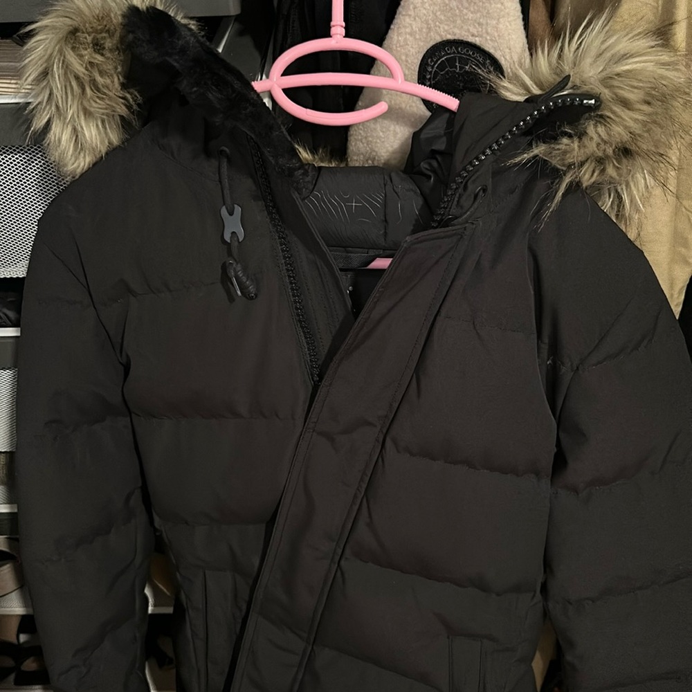 Aritzia TNA Powder parka coat #aritzia #aritziatna #parkacoat #aritziaparka